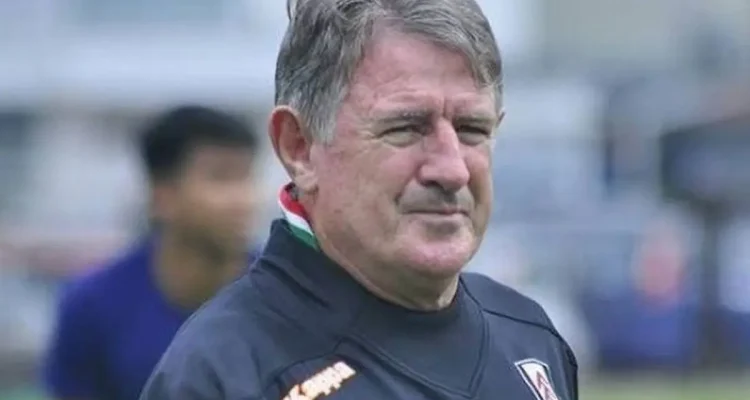 Erick William, Pelatih Sriwijaya FC di Divisi Utama Liga Indonesia Tahun 2005. (foot : Dok. MELAKA UNITED SOCCER ASSOCIATION)