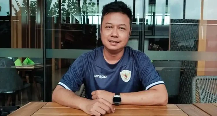 Direktur Olahraga PT Sriwijaya Optimis Mandiri (SOM), Anggoro Prajesta. (laskarwongkito.id)